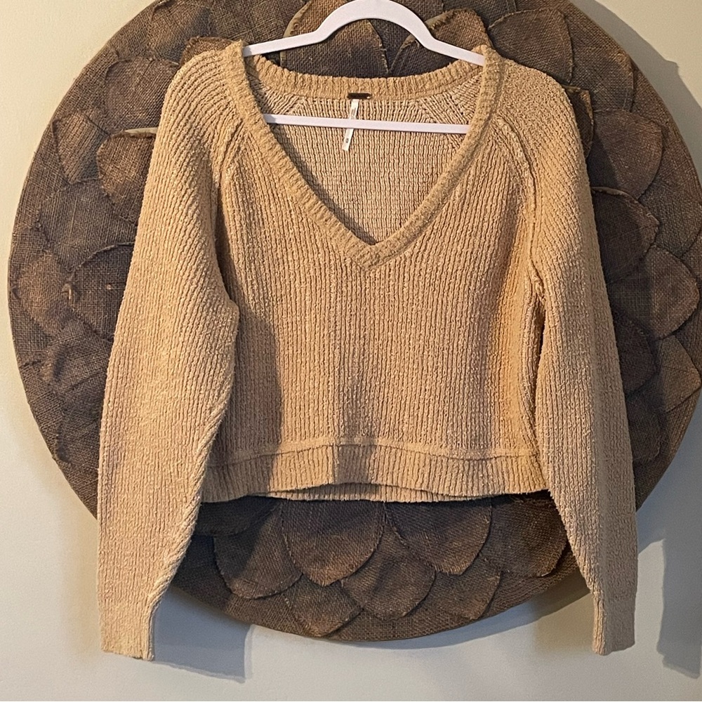 Free People High-Low V-Neck Cropped Sweater